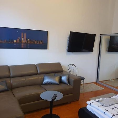 Monar City Center Apartment Free Parking Kösice Dış mekan fotoğraf